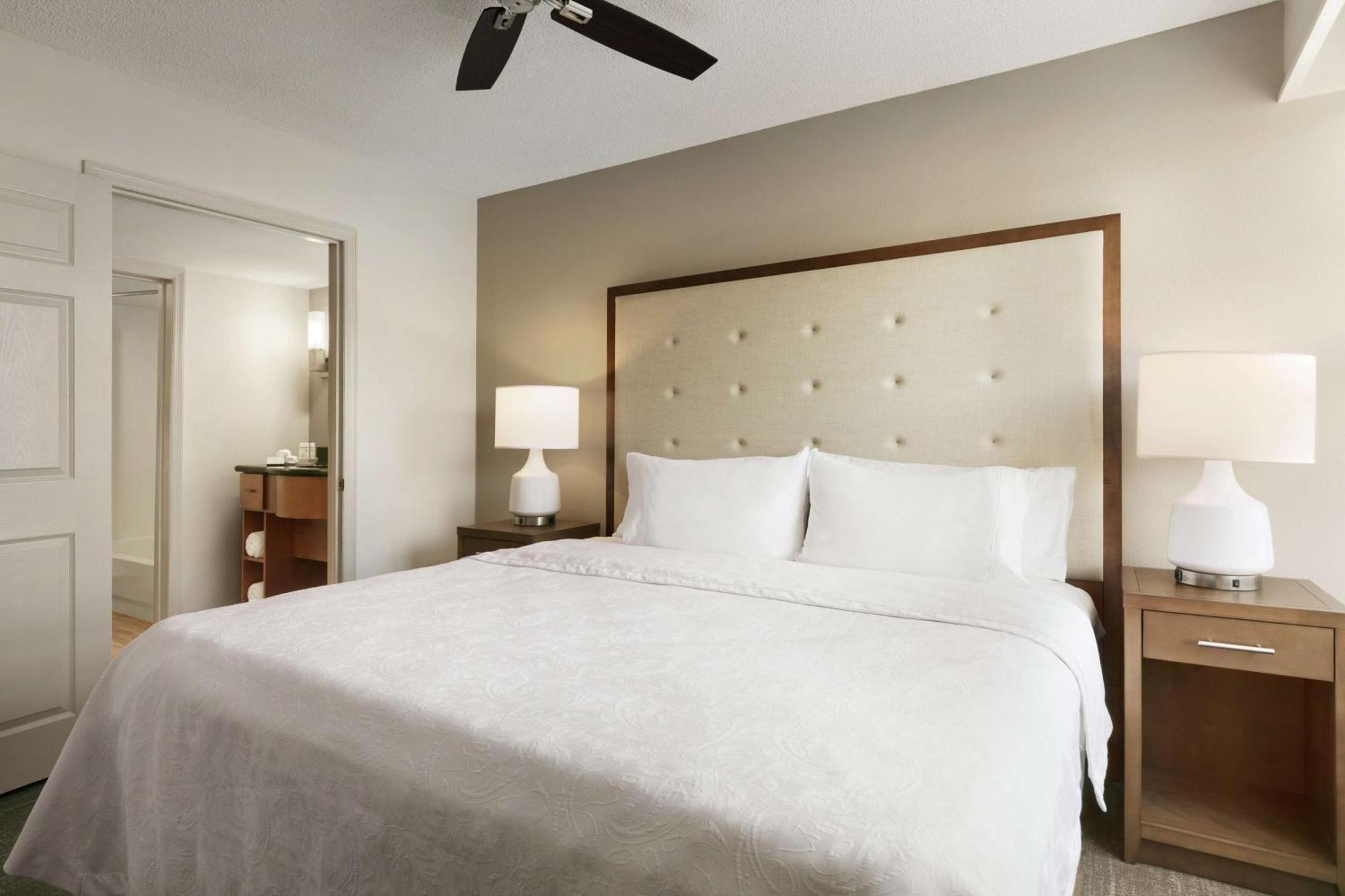 Homewood Suites By Hilton Kansas City Airport Esterno foto