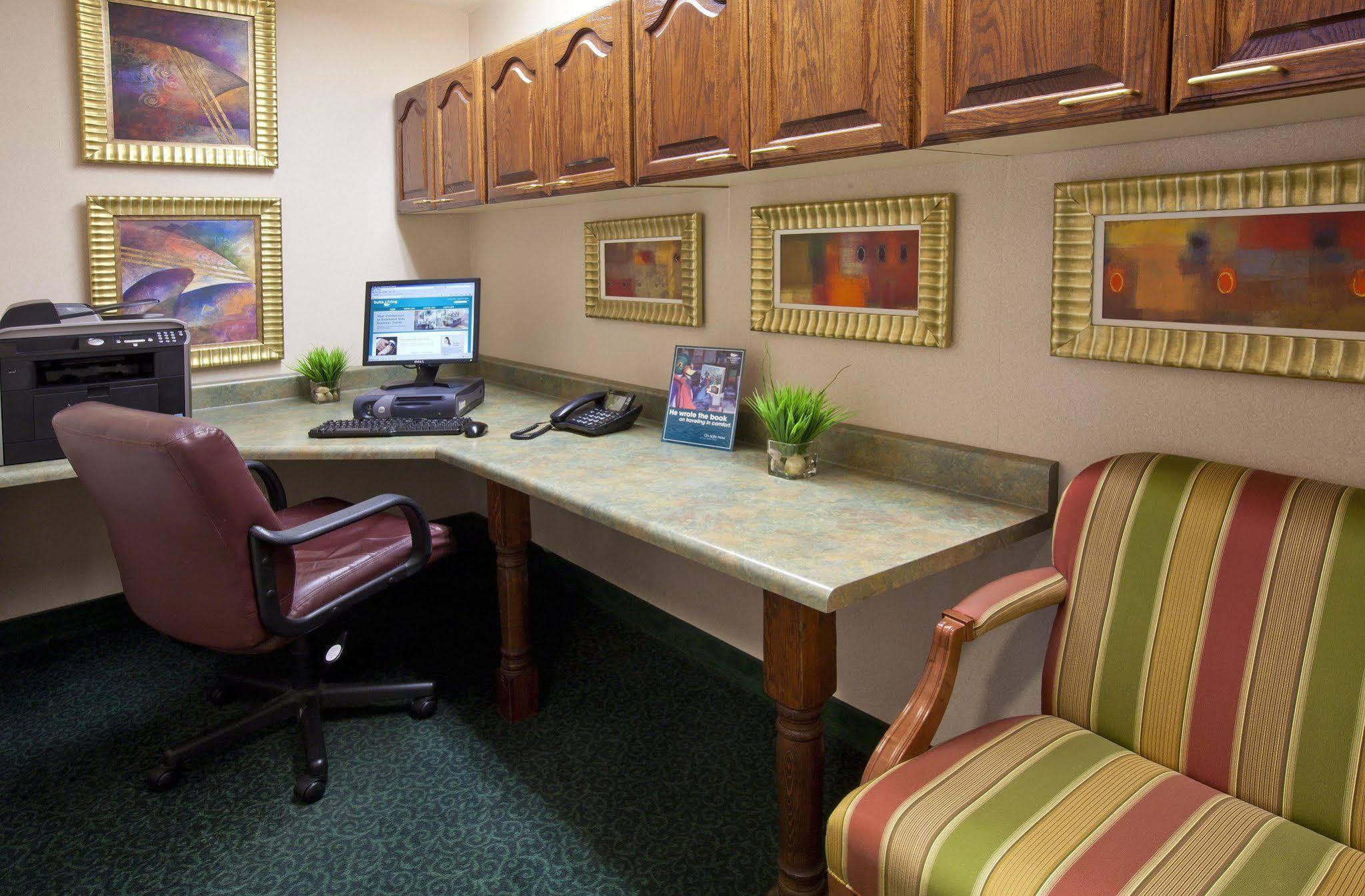 Homewood Suites By Hilton Kansas City Airport Esterno foto